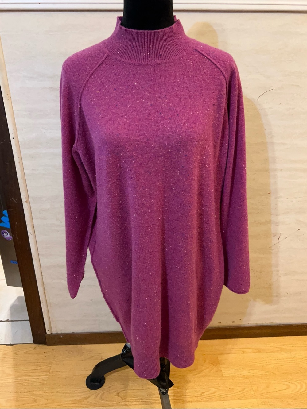 ATM Anthony Thomas Melillo 100 % Cashmere Amethyst